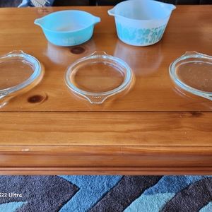 RESERVED FOR @gogiekeller1 2 pyrex Amish Butterprint dishes, 3 lids